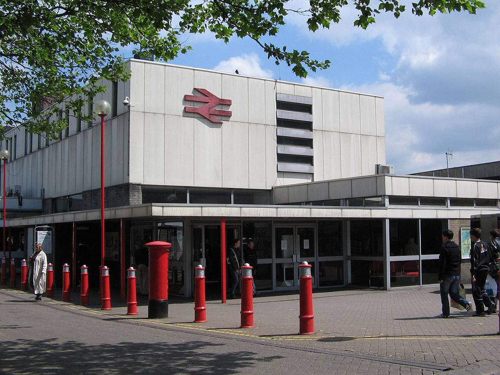 wolverhampton station entrance (before 2020)